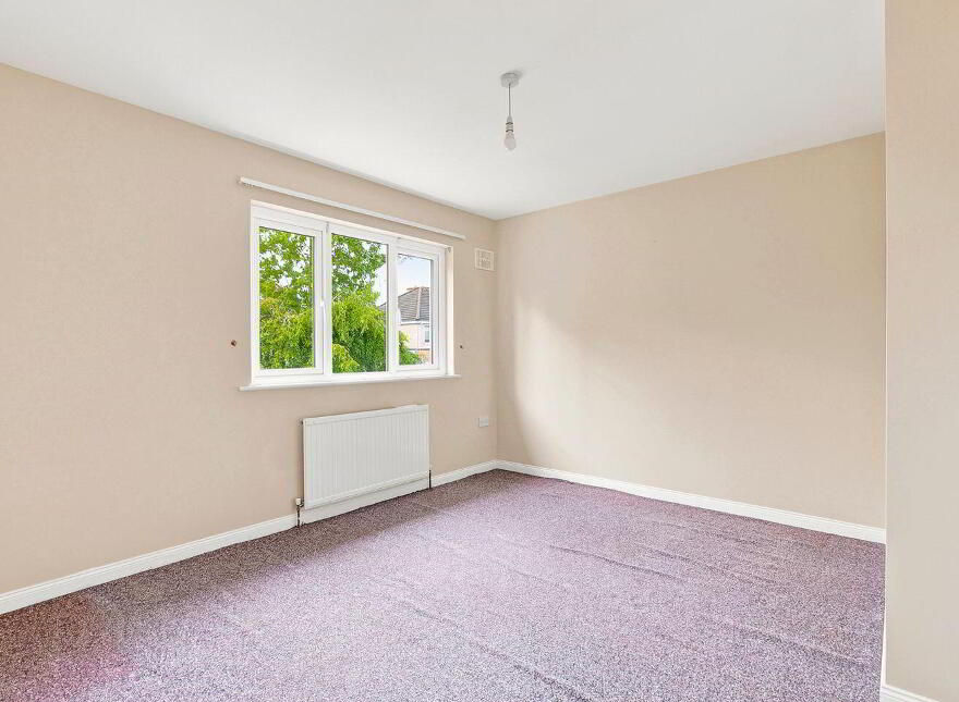 251 The Oaks, Newbridge, W12V303