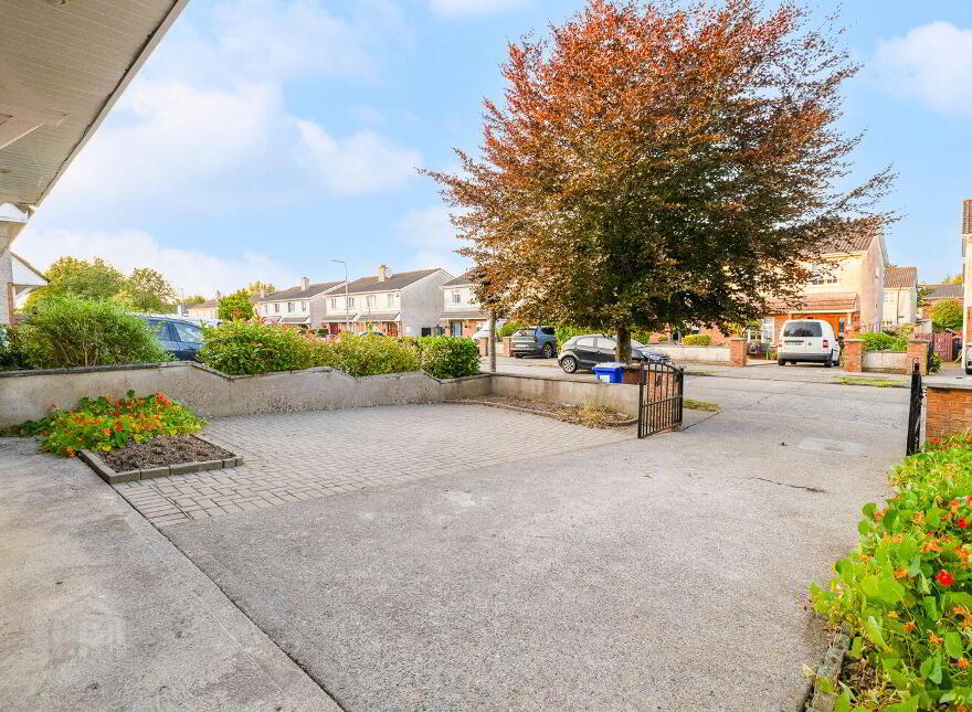 251 The Oaks, Newbridge, W12V303