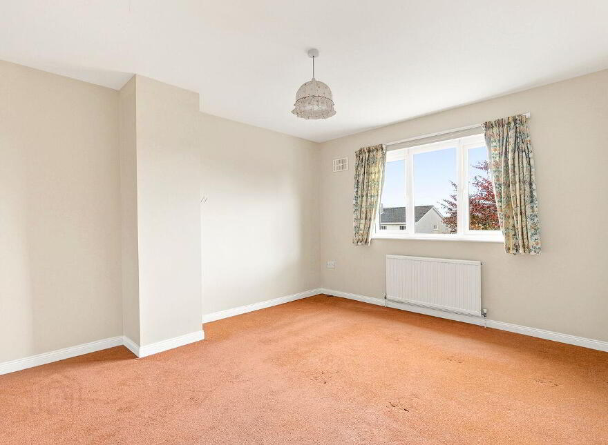 251 The Oaks, Newbridge, W12V303