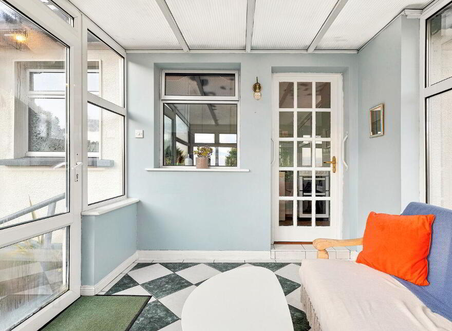 Great Connell, Newbridge, W12RP84