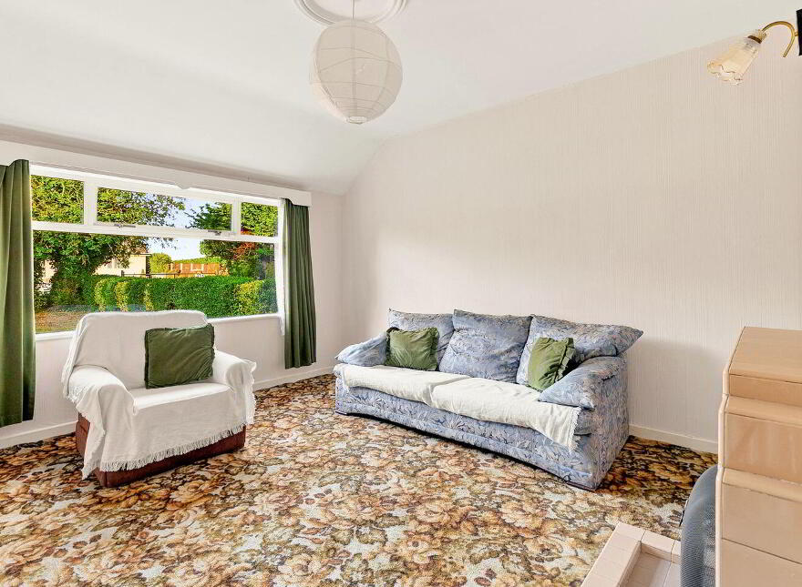 Great Connell, Newbridge, W12RP84