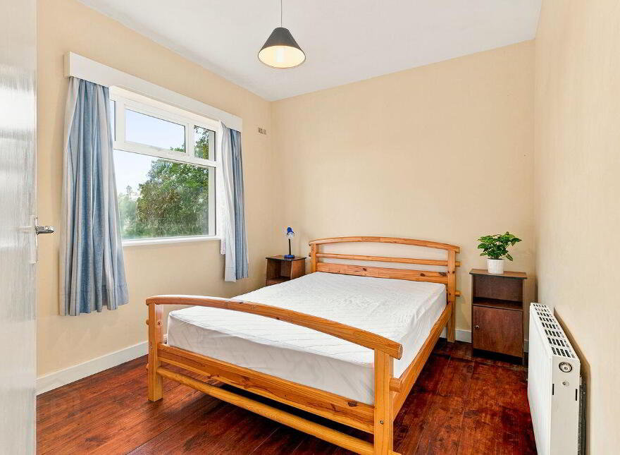 Great Connell, Newbridge, W12RP84