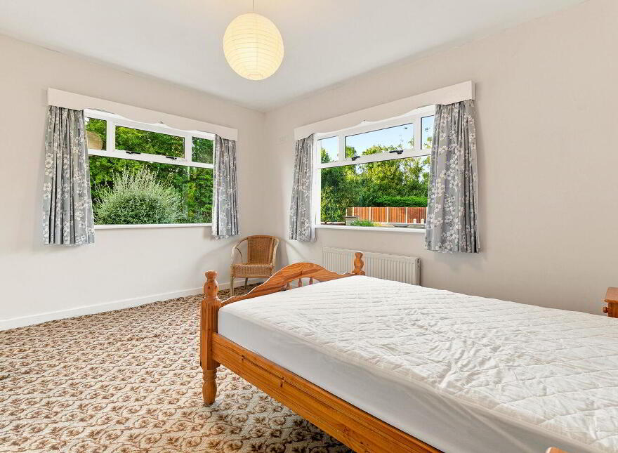 Great Connell, Newbridge, W12RP84