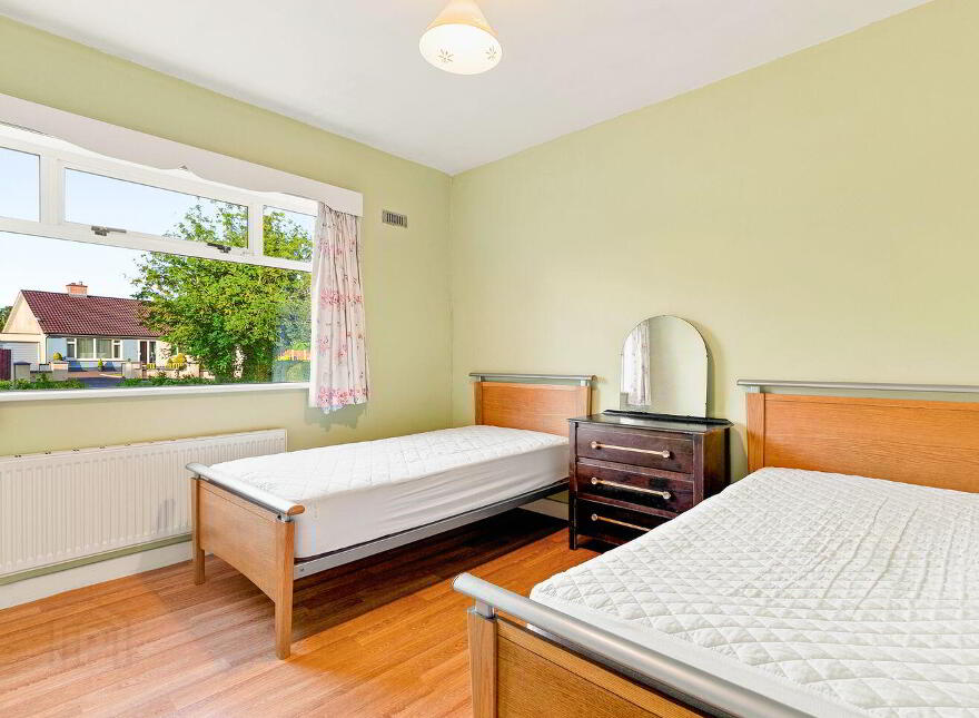 Great Connell, Newbridge, W12RP84