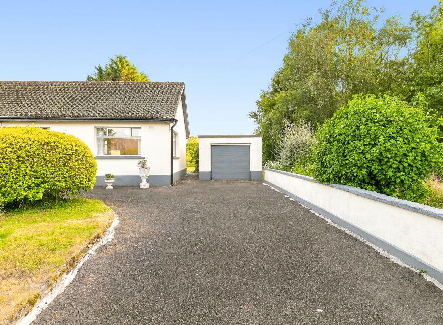 Great Connell, Newbridge, W12RP84