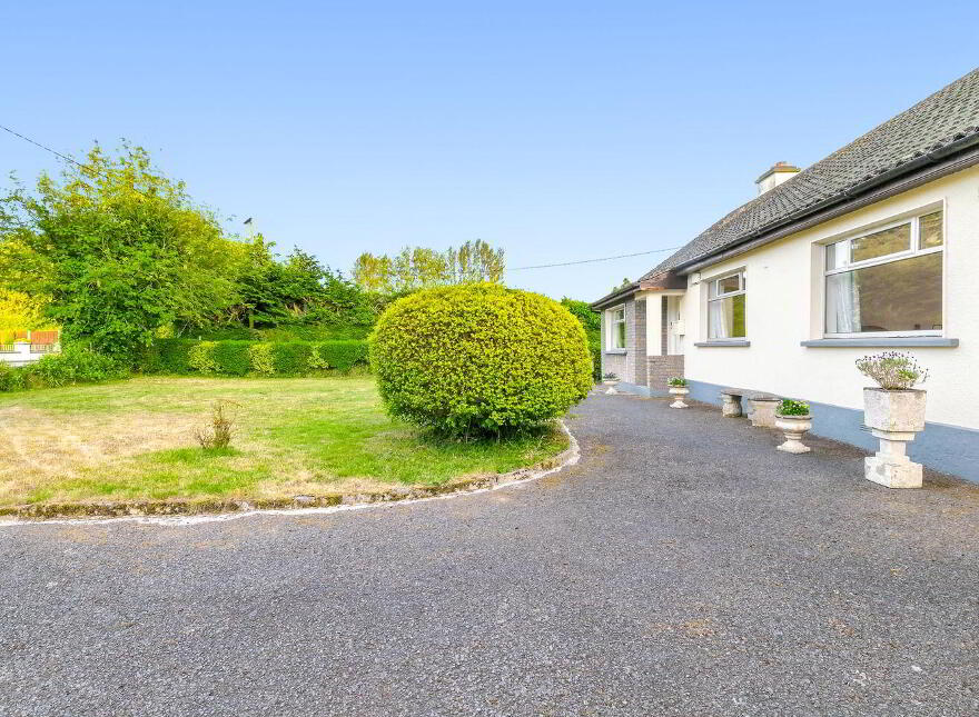 Great Connell, Newbridge, W12RP84