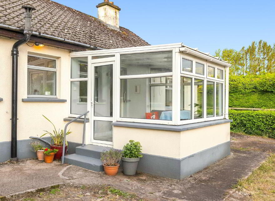 Great Connell, Newbridge, W12RP84
