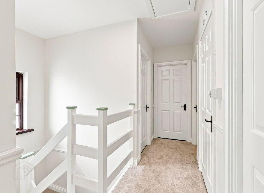 63 The Oaks, Newbridge, W12EY27
