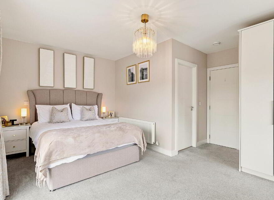 20 Whitethorn Place, Naas, W91E9TN