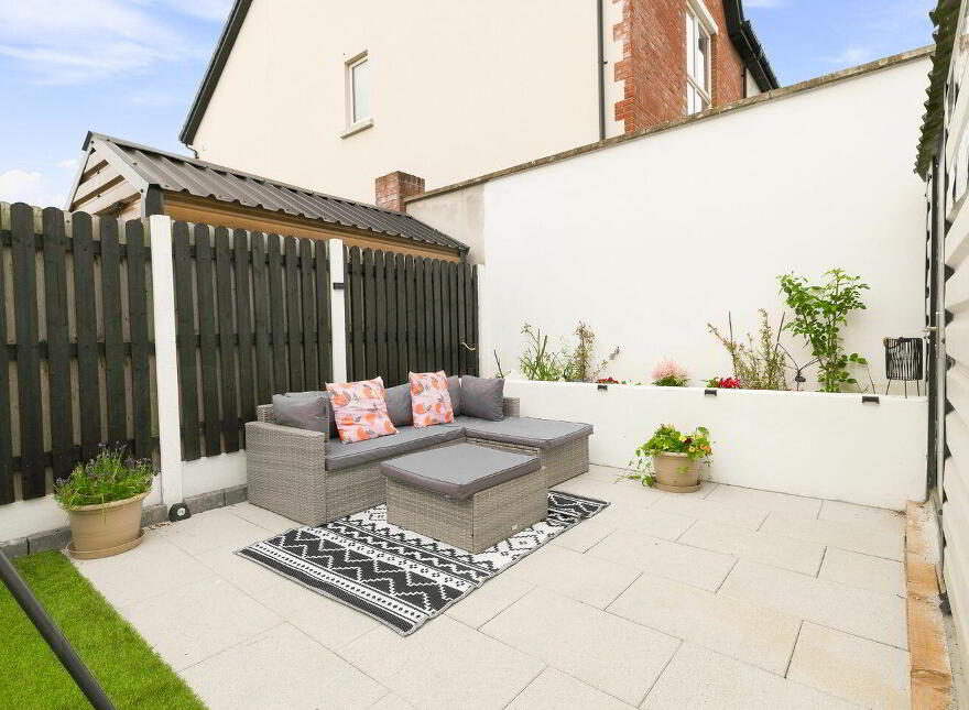 20 Whitethorn Place, Naas, W91E9TN