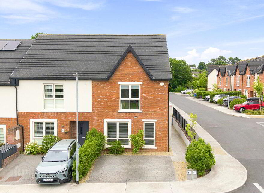 20 Whitethorn Place, Naas, W91E9TN