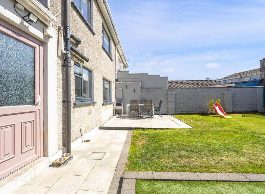 104 Moorefield Park, Newbridge, W12PF79