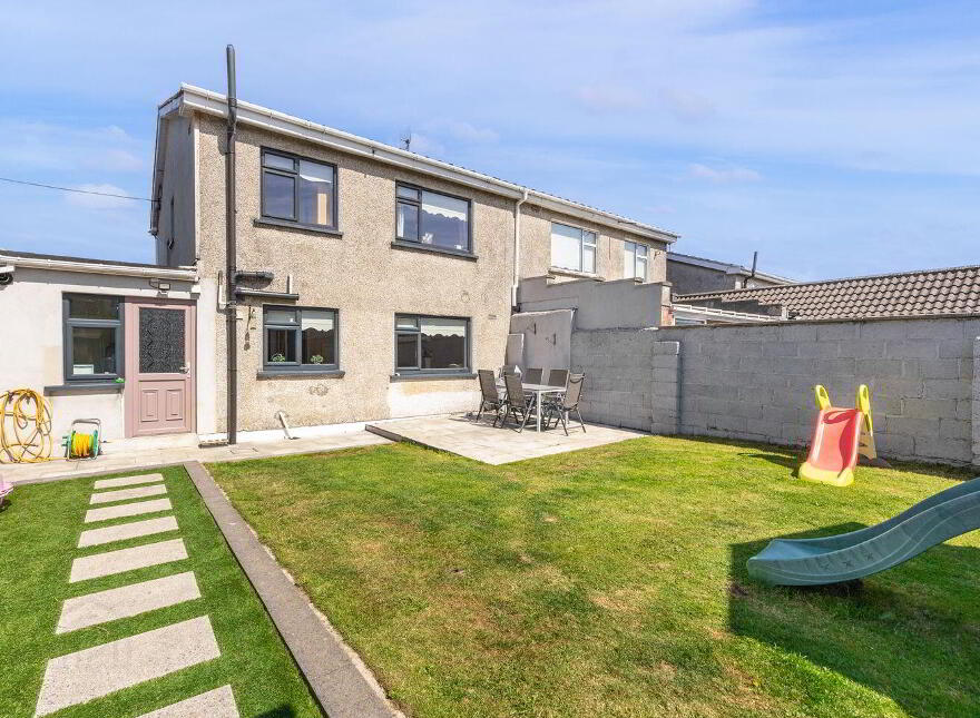 104 Moorefield Park, Newbridge, W12PF79