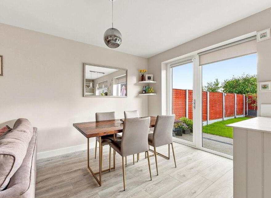 22 The Arches, Castle Farm, Naas, W91EFH4