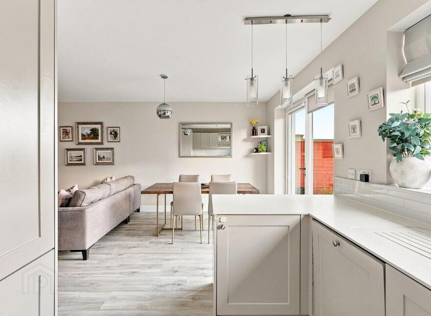 22 The Arches, Castle Farm, Naas, W91EFH4