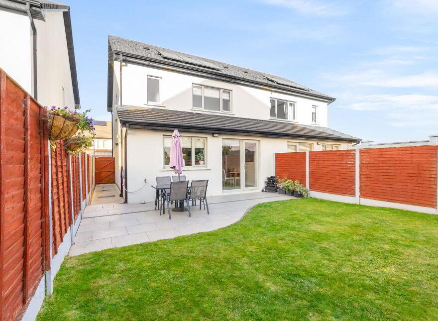 22 The Arches, Castle Farm, Naas, W91EFH4
