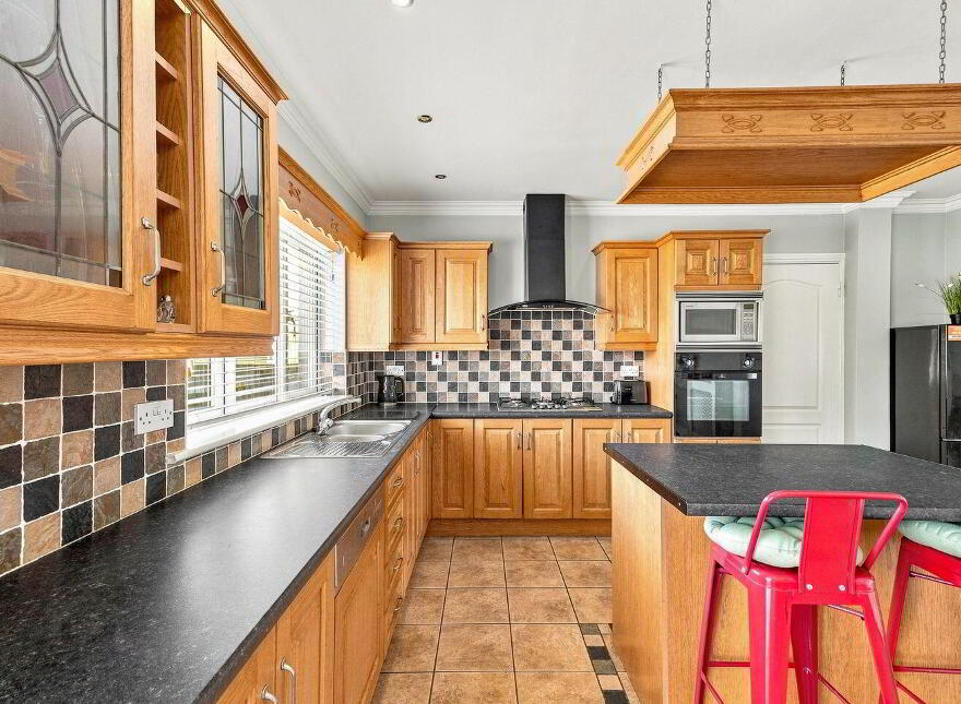 10 Kilbelin Close, Newbridge, W12KX82