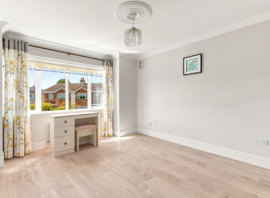 10 Kilbelin Close, Newbridge, W12KX82