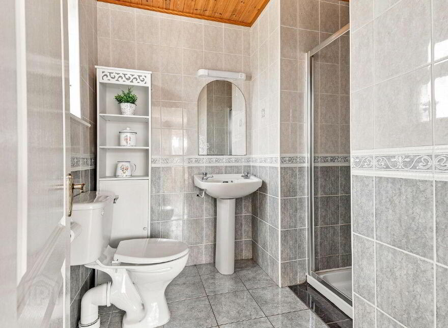 10 Kilbelin Close, Newbridge, W12KX82