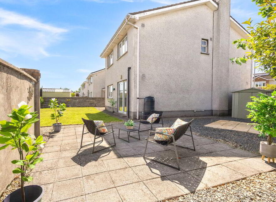 10 Kilbelin Close, Newbridge, W12KX82