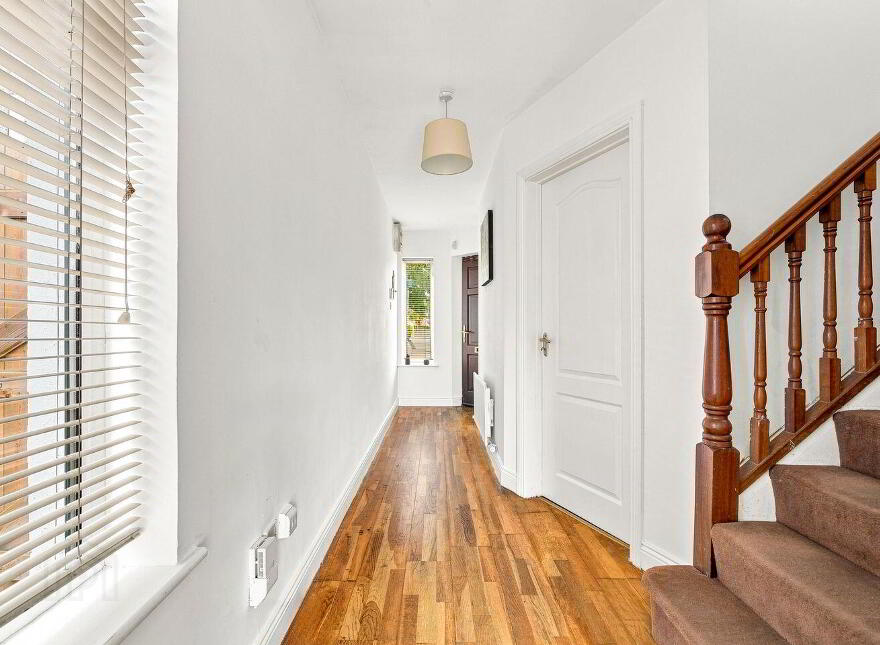 11 The Green, College Farm, Newbridge, W12H674