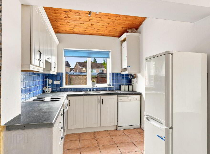 11 The Green, College Farm, Newbridge, W12H674