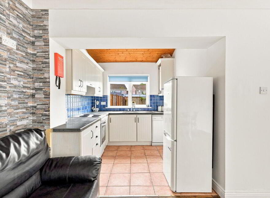 11 The Green, College Farm, Newbridge, W12H674