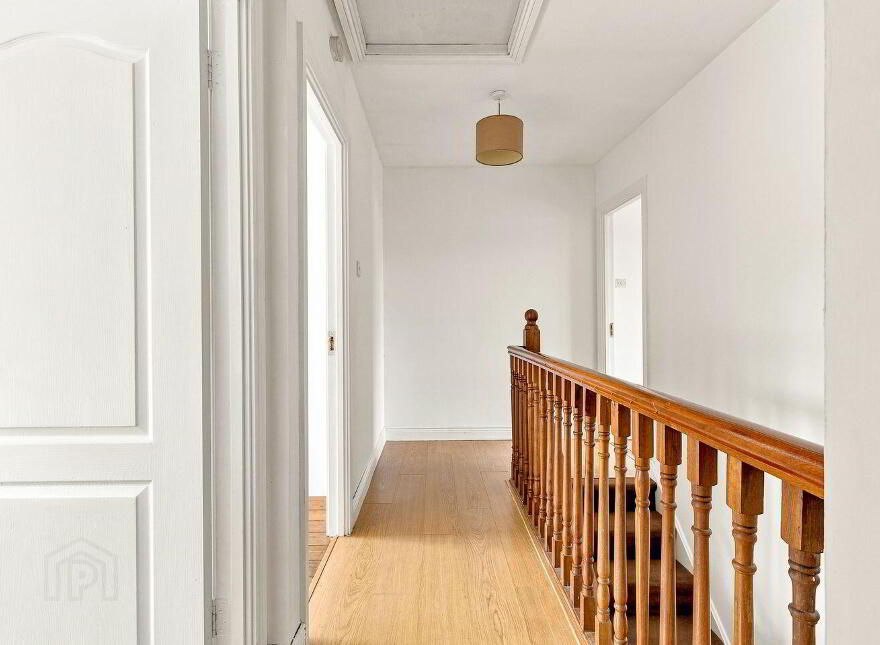 11 The Green, College Farm, Newbridge, W12H674