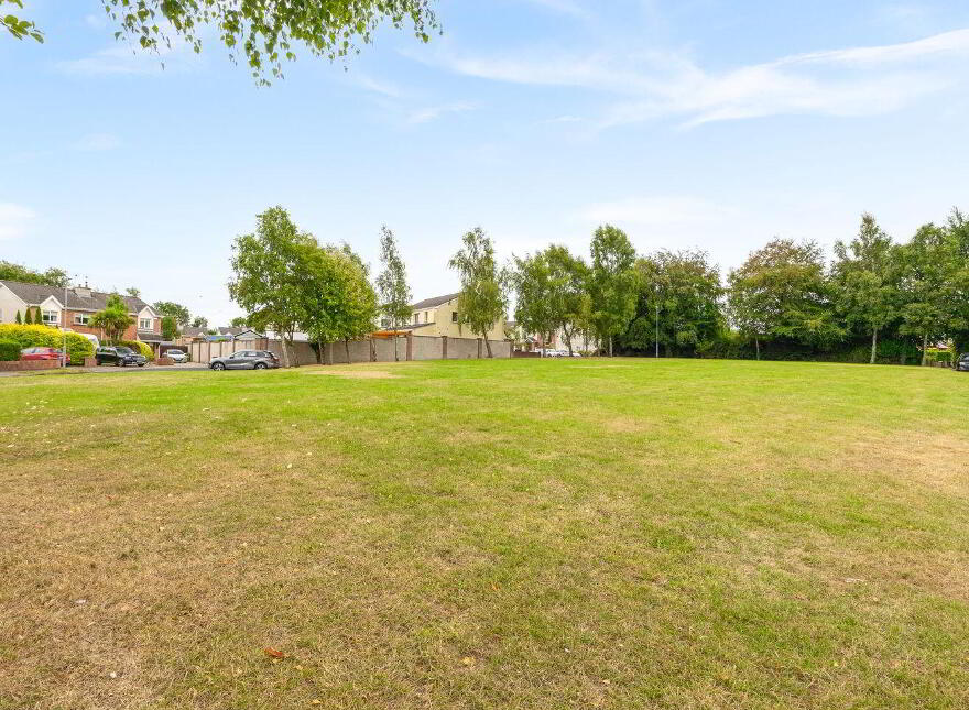 11 The Green, College Farm, Newbridge, W12H674