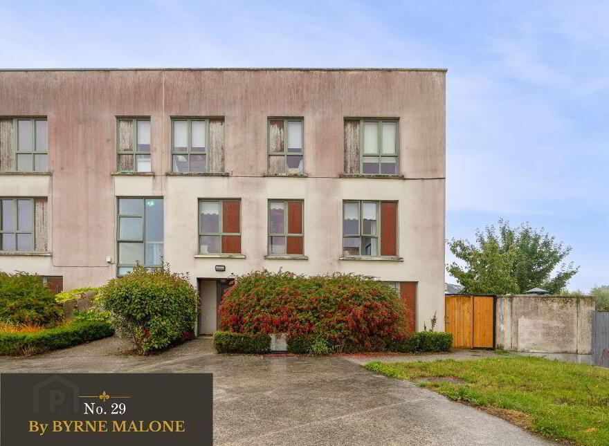 29 Lyons Avenue North, Newcastle, Newcastle, D22A0P2