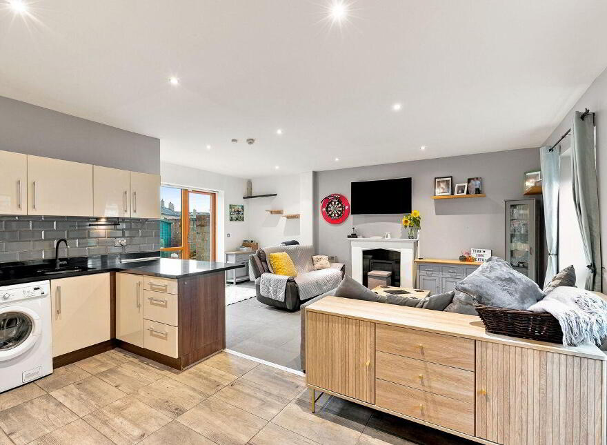 29 Lyons Avenue North, Newcastle, Newcastle, D22A0P2