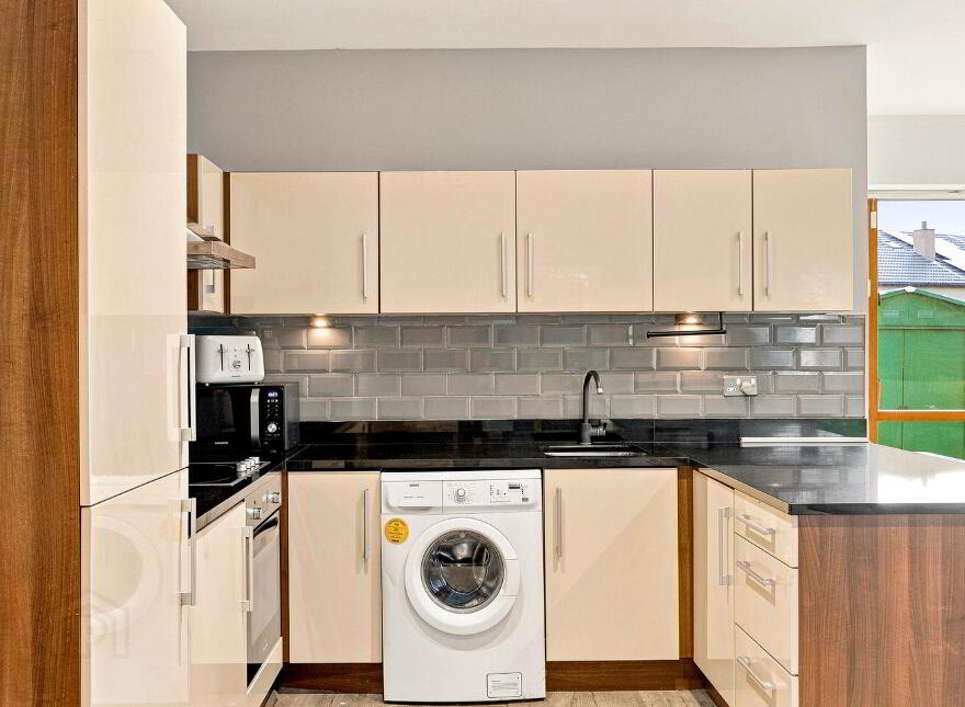 29 Lyons Avenue North, Newcastle, Newcastle, D22A0P2