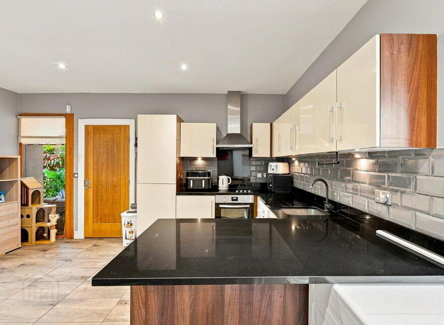 29 Lyons Avenue North, Newcastle, Newcastle, D22A0P2