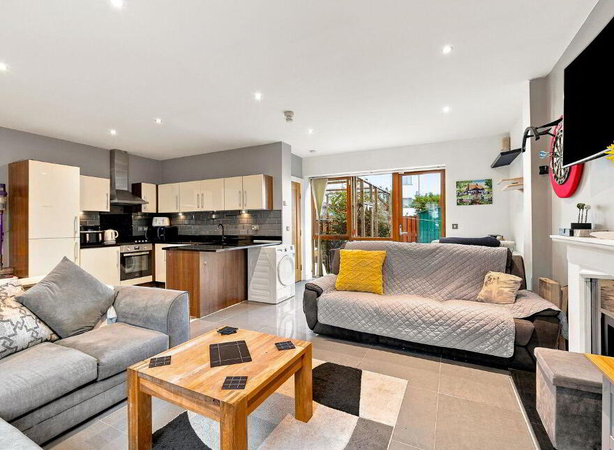29 Lyons Avenue North, Newcastle, Newcastle, D22A0P2