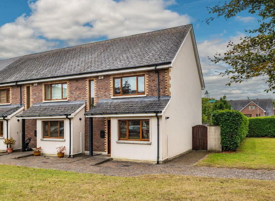 22 The Stableyard, Oldtown Demesne, Naas, W91Y61F photo