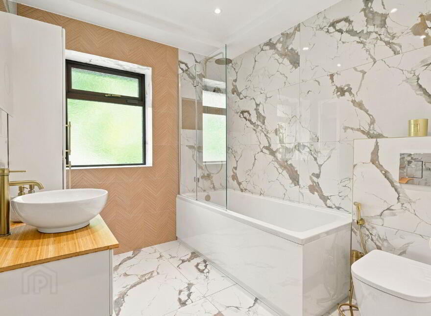 Barnehurst, Oldconnell, Corbally, W12C525