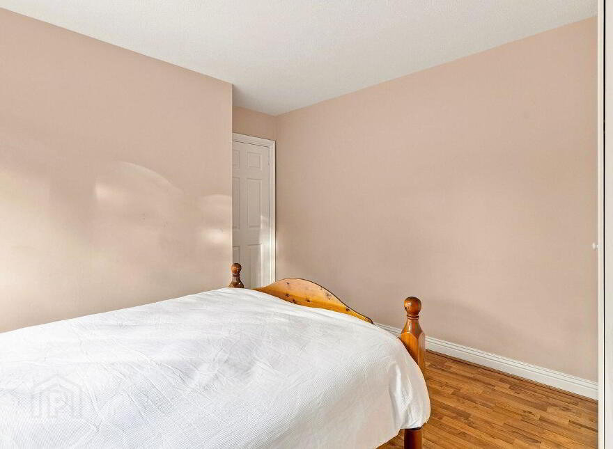 46 College Orchard, Newbridge, W12WR67