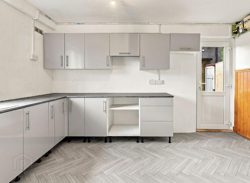 1653 Pairc Mhuire, Newbridge, W12W403