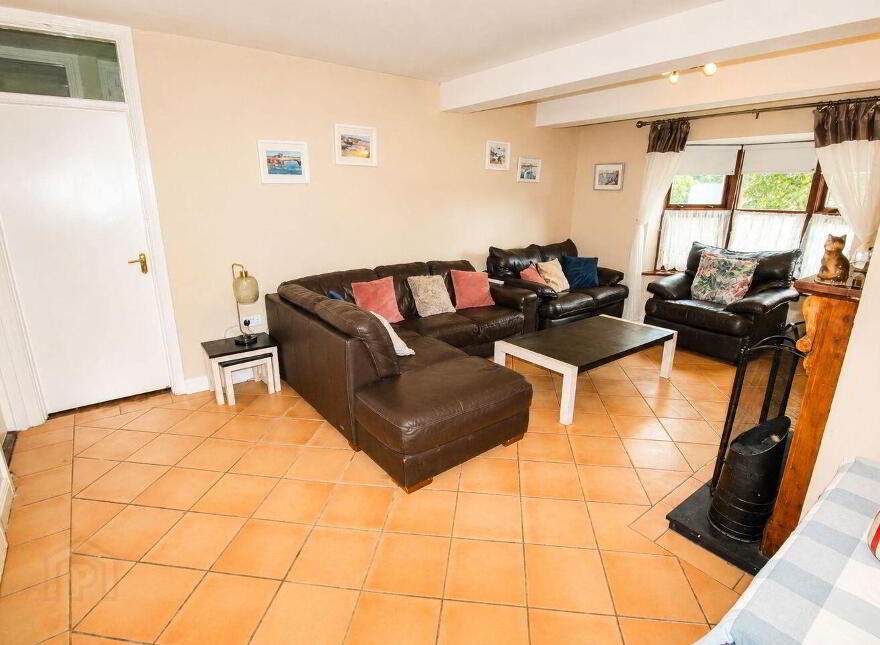 13 Forest Park, Courtown, Gorey, Y25NY61