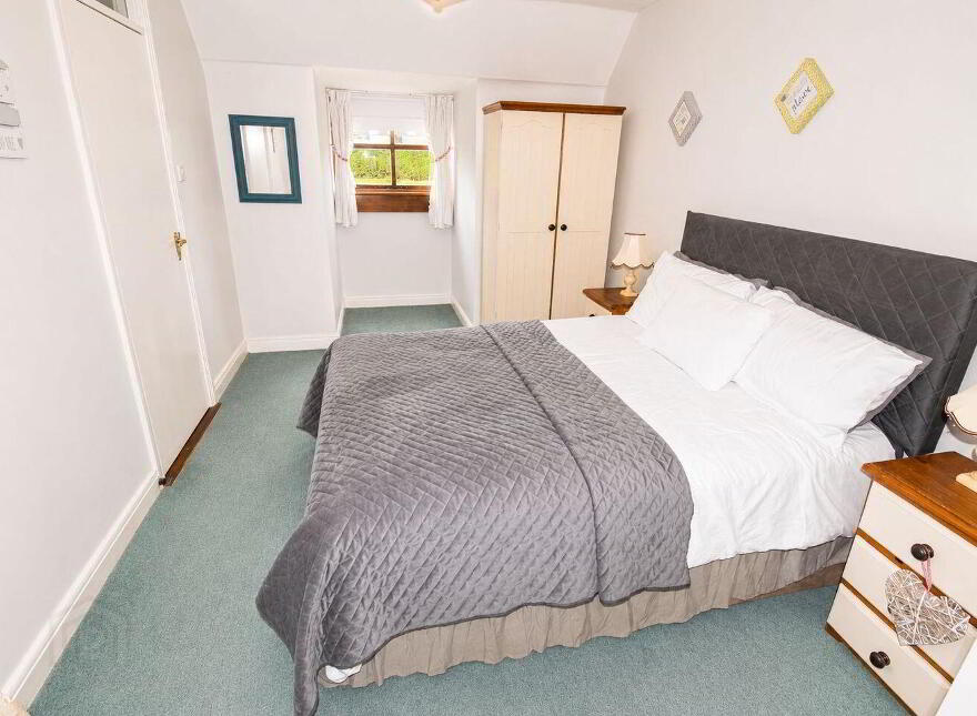 13 Forest Park, Courtown, Gorey, Y25NY61
