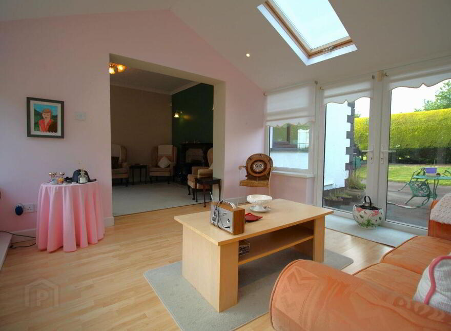 Avalon, Munny, Gorey, Y25Y223