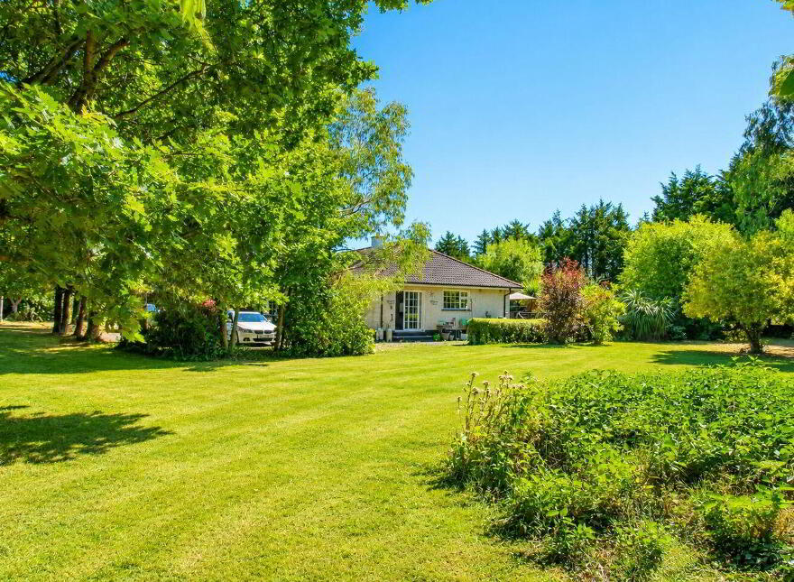 Journey's End, Mount Alexander, Gorey, Y25E300