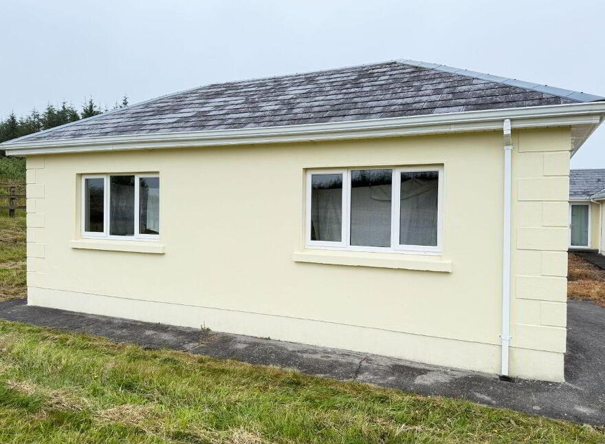 Illaunbaun, Lahinch, V95A078
