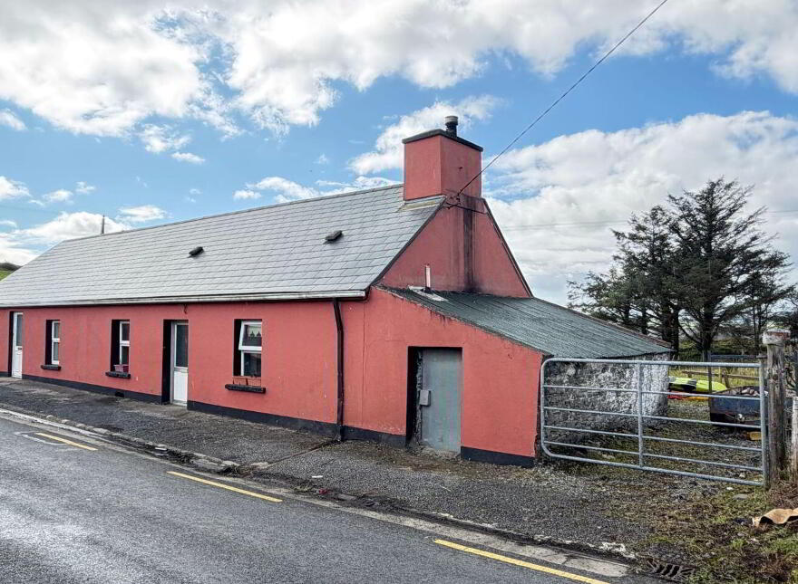 Deerpark West, Ennistymon, Lahinch, V95X5E5 photo