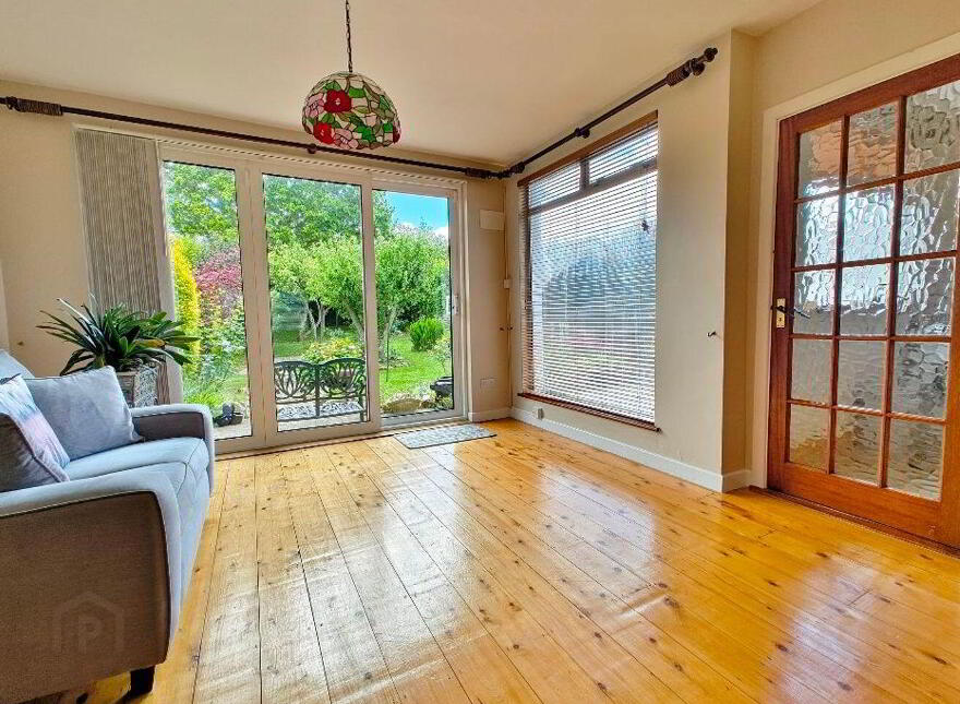 85 Meadow Grove, Dundrum, Dundrum, D16W3F2