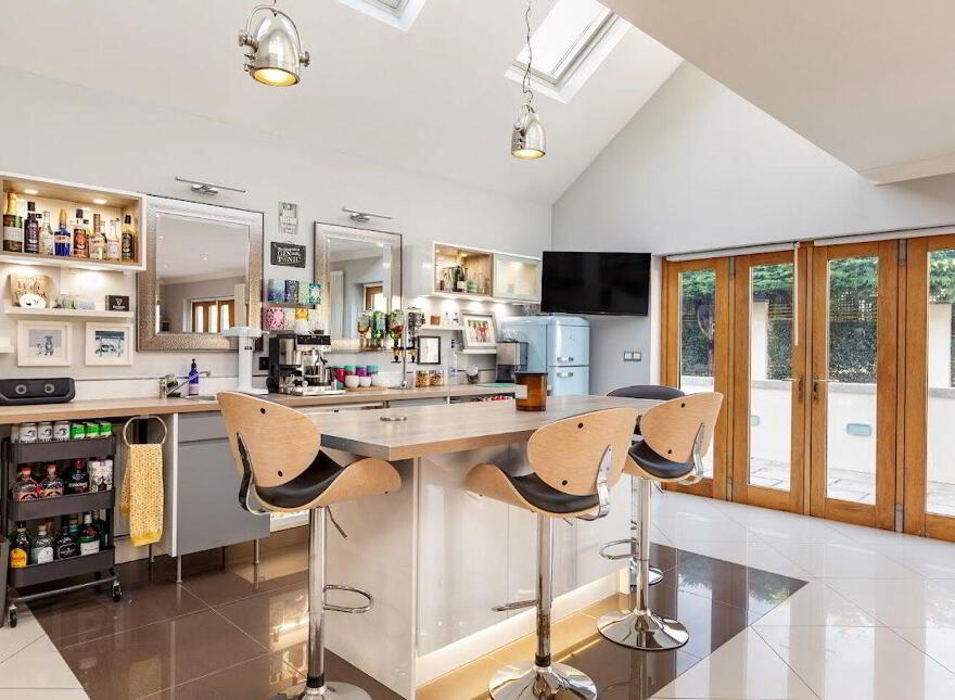 Bandon, Newtownpark Avenue, Blackrock, Blackrock, A94R7D4