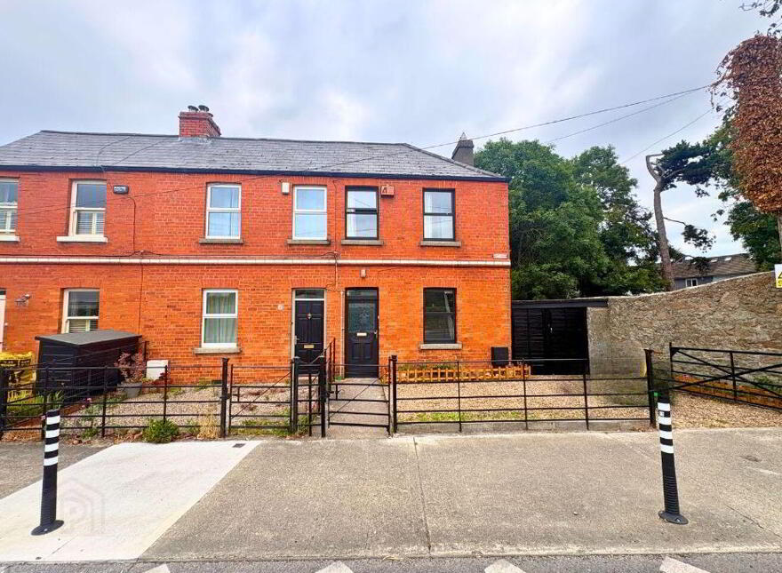 3 Rockford Terrace, Deansgrange Road, Blackrock, Blackrock, A94X5P3