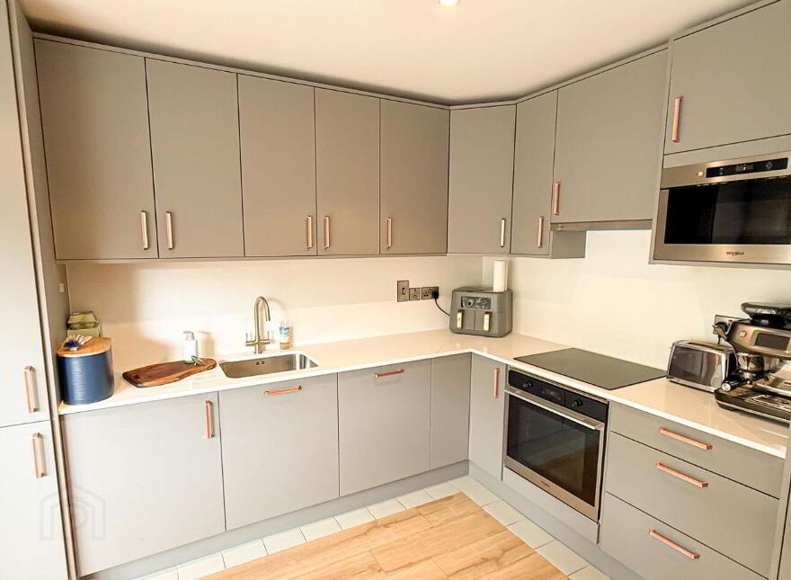 166 Castle Farm, Shankill, Shankill, D18F751
