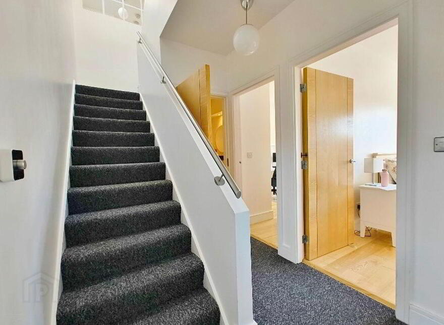 18 Olcovar, Shankill, Shankill, D18W635