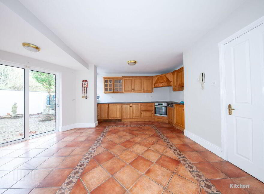 4 The Courtyard, Monastery, Enniskerry, A98N990